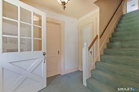 Entry Way - 10 Homestead Rd, Killingly, CT 06241 photo 2 of 3