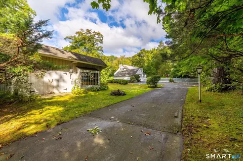 Exterior - 10 Homestead Rd, Killingly, CT 06241 photo 9 of 10