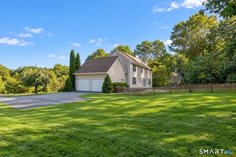 Exterior - 3 August Mdws, Ledyard, CT 06339 photo 3 of 6