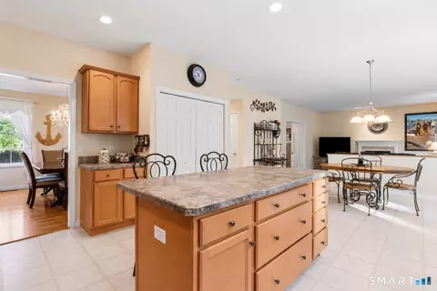 Kitchen - 3 August Mdws, Ledyard, CT 06339 photo 3 of 3