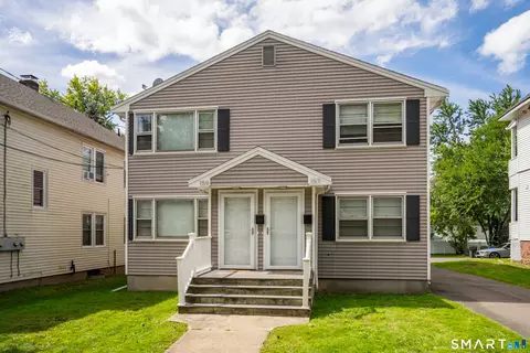 157 Quaker Ln S, West Hartford, CT 06119