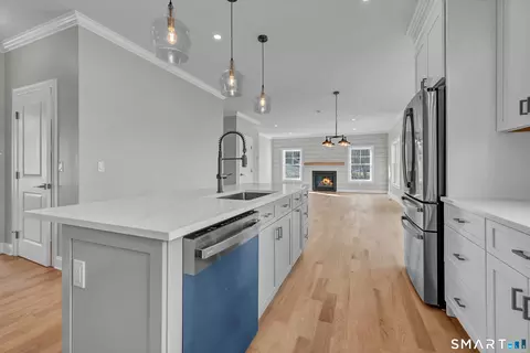 Kitchen - 1427 Monroe Tpke, Monroe, CT 06468 photo 5 of 5