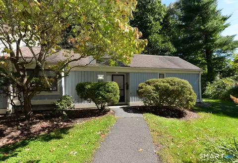 955 Heritage Vlg #B, Southbury, CT 06488