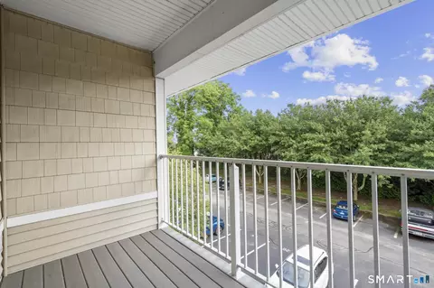 Exterior - 468 Main St #315, Niantic, CT 06357 photo 1 of 2