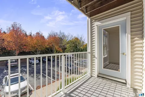 Exterior - 468 Main St #204, Niantic, CT 06357 photo 1 of 1