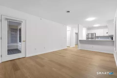 Living - 468 Main St #114, Niantic, CT 06357 photo 2 of 3