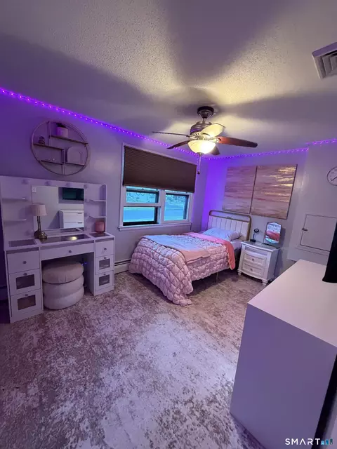 Bedroom - 204 Willowcrest Dr, Windsor, CT 06095 photo 3 of 4