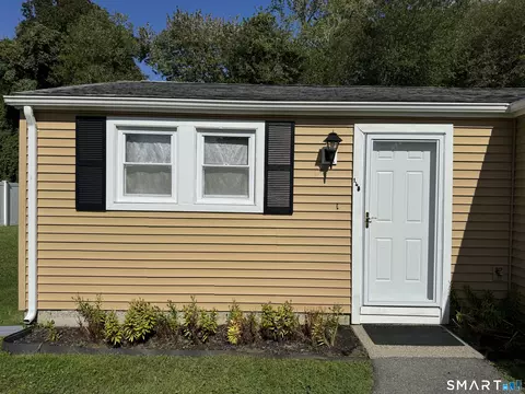 148 Ring Dr #148, Groton, CT 06340