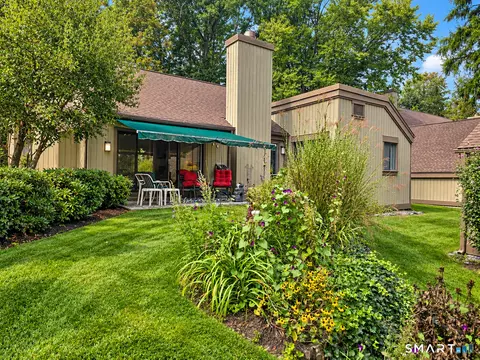 453 Heritage Vlg #A, Southbury, CT 06488