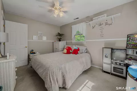 Bedroom - 27 Beechwood Dr, Deep River, CT 06417 photo 4 of 5