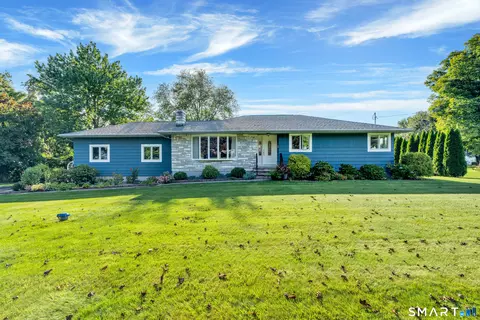 142 Lexington Dr, Watertown, CT 06795