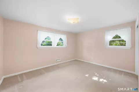 Bedroom - 104 Forest Dr, Wethersfield, CT 06109 photo 5 of 6