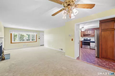 Living - 104 Forest Dr, Wethersfield, CT 06109 photo 3 of 6