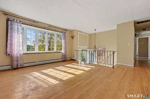 Living - 2 Davis Rd, North Haven, CT 06473 photo 2 of 11