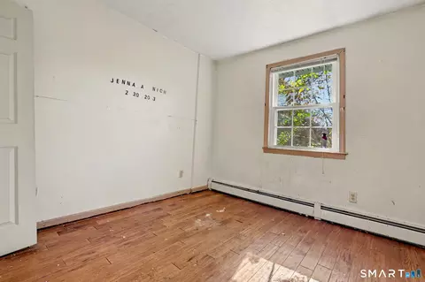 Bedroom - 2 Davis Rd, North Haven, CT 06473 photo 3 of 5