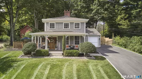 63 Main St N, Woodbury, CT 06798