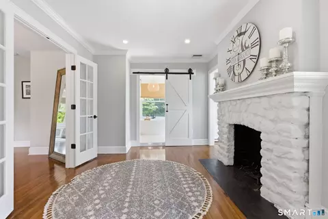 Entry Way - 207 Redding Rd, Redding, CT 06896 photo 5 of 5