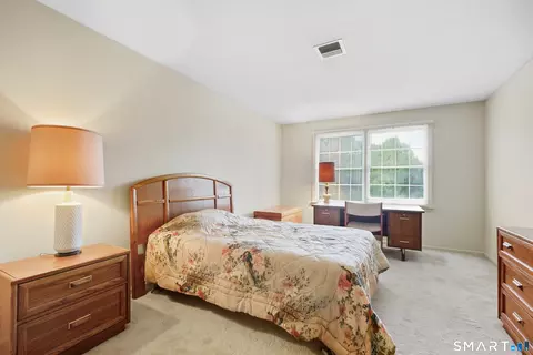 Bedroom - 157 Brighton Cir, Windsor, CT 06095 photo 4 of 6