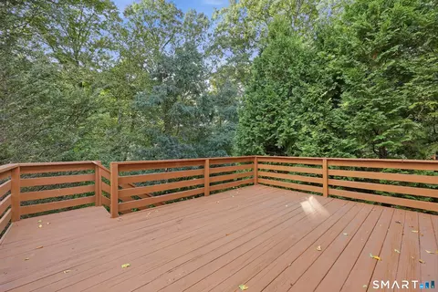 Exterior - 157 Brighton Cir, Windsor, CT 06095 photo 5 of 8