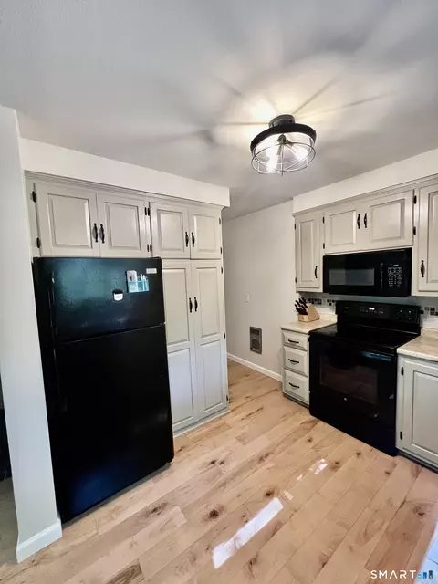 Kitchen - 212 Ledge Dr, Torrington, CT 06790 photo 2 of 4