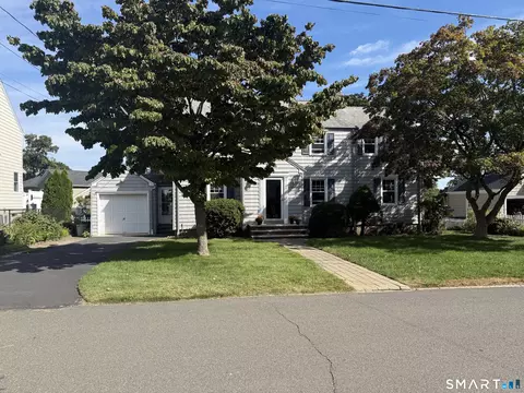 77 Ridge Rd, Stratford, CT 06614