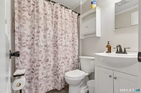 Bath - 19 Crouch Rd, Amston, CT 06231 photo 1 of 2