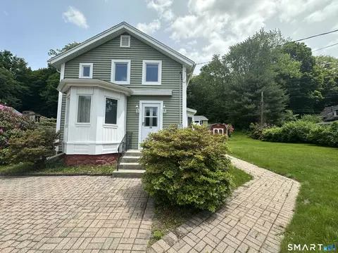 Exterior - 35 High St, Canton, CT 06019 photo 1 of 8
