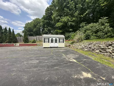 Exterior - 35 High St, Canton, CT 06019 photo 5 of 8