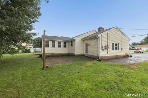 61 University Ave, East Hartford, CT 06108