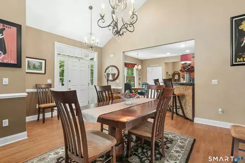 Dining - 17 Watkins Dr #17, Sandy Hook, CT 06482 photo 2 of 4