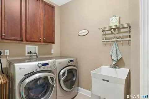 Other - 17 Watkins Dr #17, Sandy Hook, CT 06482 photo 3 of 10