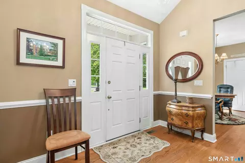 Entry Way - 17 Watkins Dr #17, Sandy Hook, CT 06482 photo 1 of 3