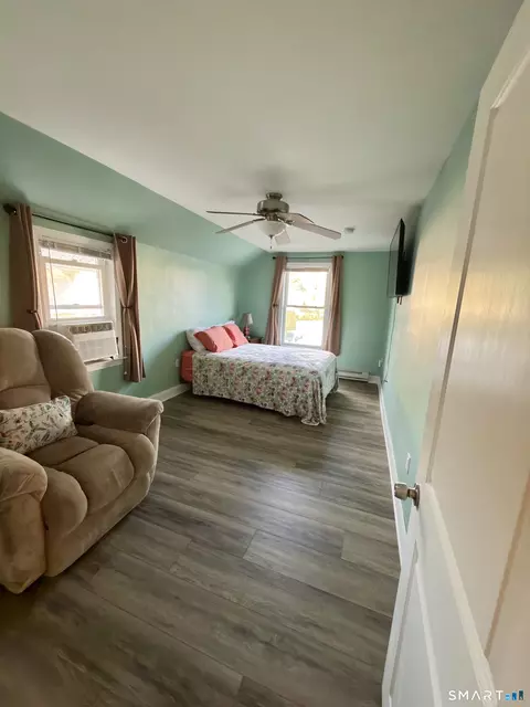 Bedroom - 70 Broad Pl, Bristol, CT 06010 photo 1 of 5