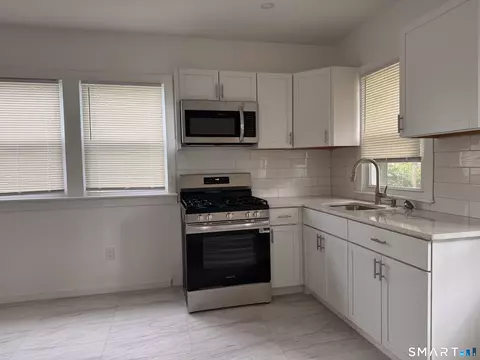 Kitchen - 82 Helen St, Hamden, CT 06514 photo 2 of 2