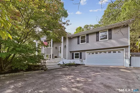 20 Thistle Ln, Greenwich, CT 06831
