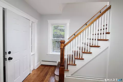 Entry Way - 53 Park Rd, Hamden, CT 06517 photo 1 of 2