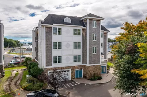 32 Shipyard Ln #C, Milford, CT 06460