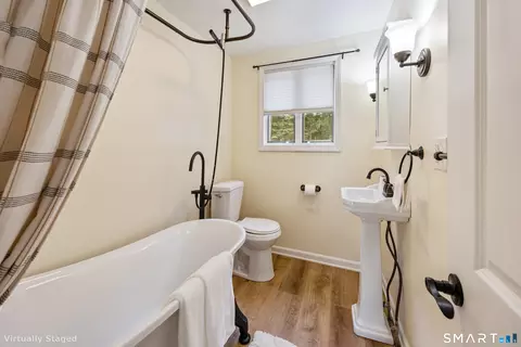 Bath - 20 Hydelor Ave, Prospect, CT 06712 photo 1 of 3
