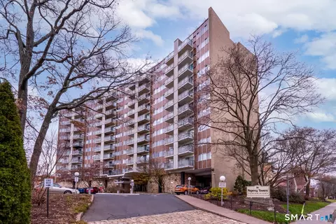 30 Woodland St #9G, Hartford, CT 06105