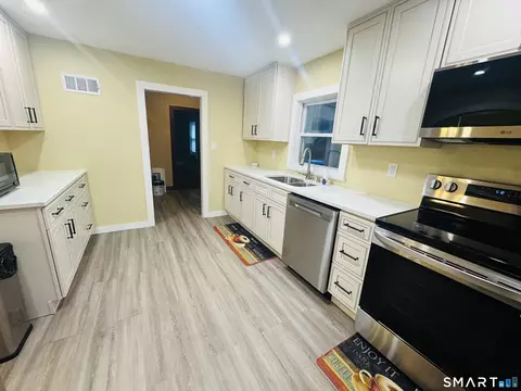 Kitchen - 11 Ash St, Putnam, CT 06260 photo 4 of 4