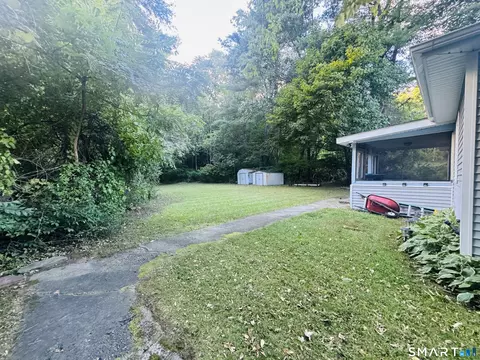 Exterior - 11 Ash St, Putnam, CT 06260 photo 6 of 8