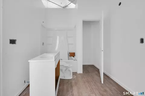 Bath - 8 Dyer St, Killingly, CT 06239 photo 1 of 1