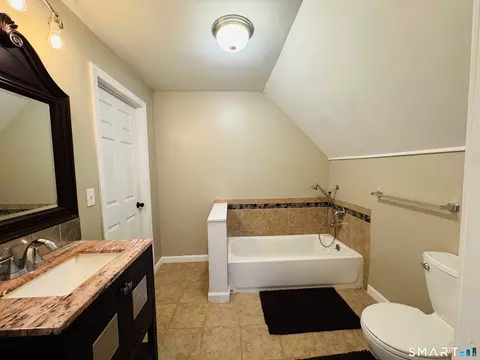 Bath - 66 High Meadow Dr, Plainfield, CT 06374 photo 2 of 2