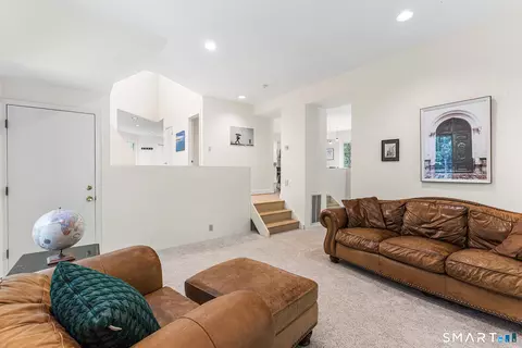 Other - 779 Deer Run Ln, Orange, CT 06477 photo 4 of 8
