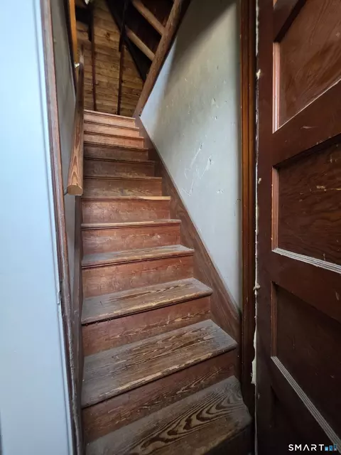 Entry Way - 85 Robertson Ave, Killingly, CT 06239 photo 7 of 10