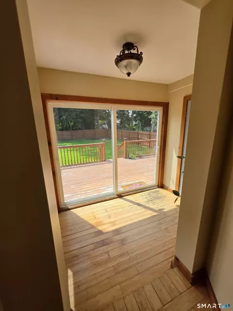 Entry Way - 85 Robertson Ave, Killingly, CT 06239 photo 2 of 10