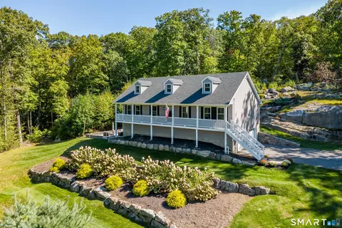 104 Shortwoods Rd, New Fairfield, CT 06812