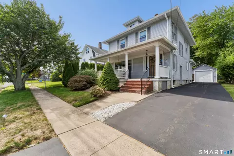 471 Housatonic Ave, Stratford, CT 06615