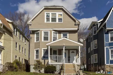 55 Connecticut Ave, New London, CT 06320