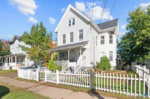 210 Maple St, New Britain, CT 06051